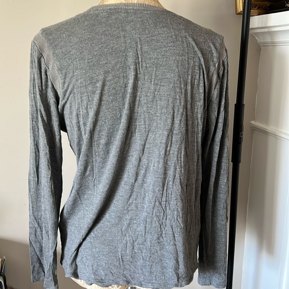 EUC Banana Republic V-Neck Pullover Sweater - Picture 6 of 8